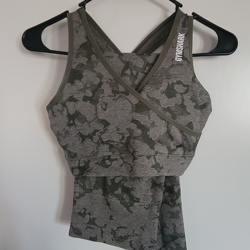 Gymshark green camo set medium